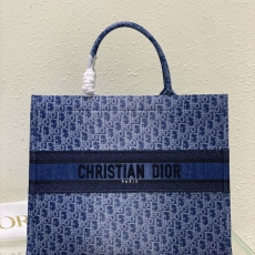 Christian Dior Shopping Bags